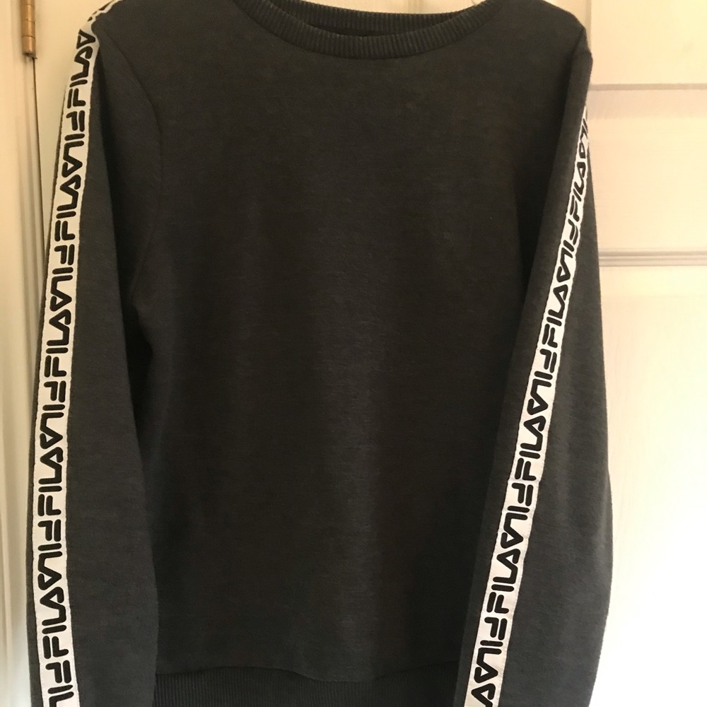 Men’s fila sweater